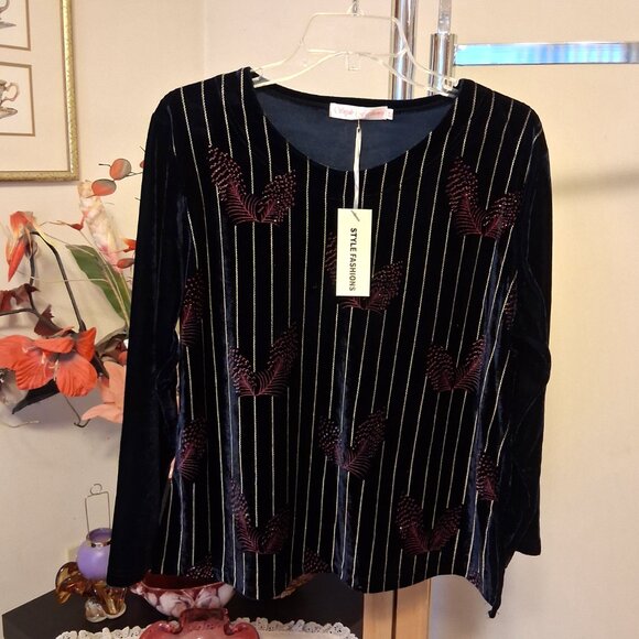NWT Scoop Neck Navy Blue Embroidered Blouse Long Sleeve Women’s Top 12 - Picture 7 of 9